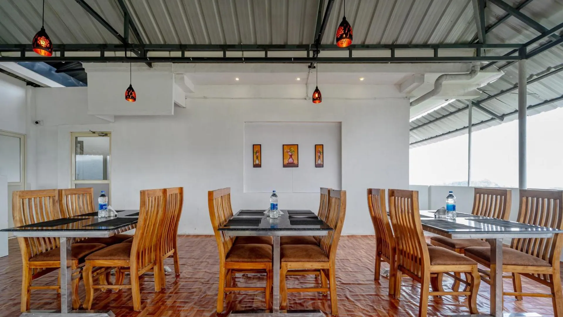 Treebo Windsong Resort Munnar, Tea Plantation View Hotel Munnar