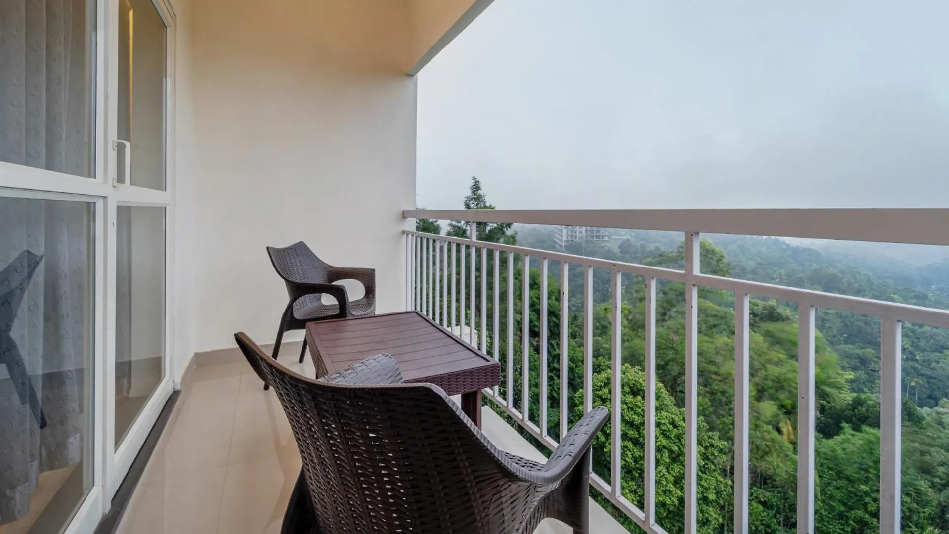 Treebo Windsong Resort Munnar, Tea Plantation View 3*, Munnar